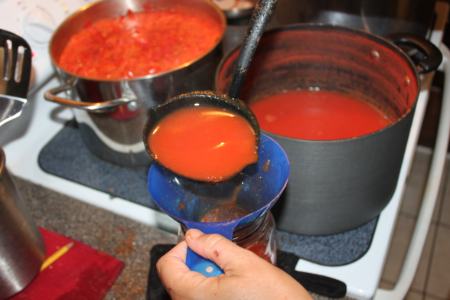 درست کردن آب گوجه فرنگی تازه خانگی