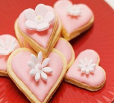 شیرینی مخصوص روز عشق,طرز تهیه شیرینی قلبی شکل