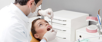  مضرات ايمپلنت دندان, مراقبت از ايمپلنت دندان