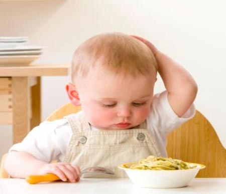 غذای کودکان,میزان غذای کودک 1 تا 1 و نیم ساله,میزان خواب کودکان