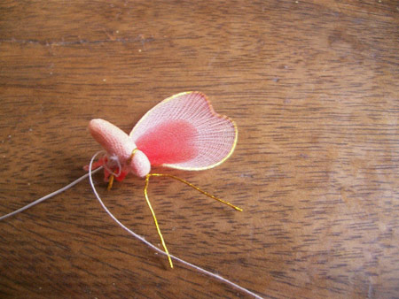 نحوه ساخت پروانه های جورابی, ساخت پروانه با جوراب