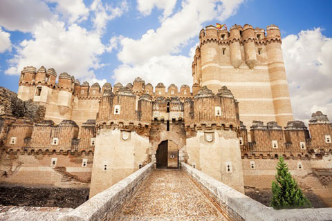 قلعه کوکا,قلعه کوکا اسپانیا,جاذبه های گردشگری اسپانیا