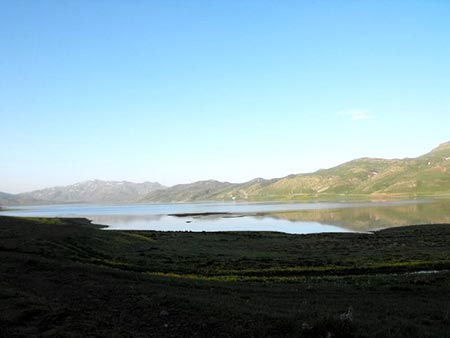 تصویر دریاچه نئور