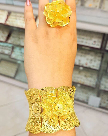 دستبند لیوانی بحرینی؛ جواهری باستانی با ارزش بی نظیر