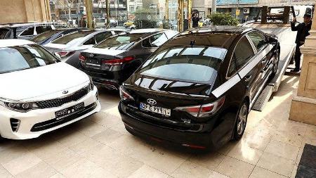 رئیس اتحادیه نمایشگاه‌داران خودرو تهران: قیمت خودروهای خارجی در ایران 10 برابر قیمت‌های جهانی است