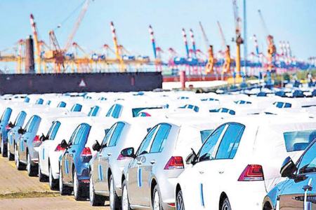 سخنگوی وزارت صمت:  آیین‌نامه واردات خودرو اصلاح و تصویب شد/ ثبت سفارش خودرو، به‌زودی