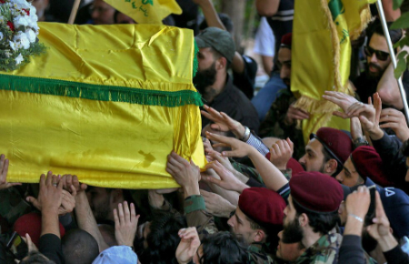 عکسهای جالب,عکسهای جذاب,مراسم تشییع پیکر یک فرمانده ارشد حزب الله لبنان که در حمله هفته گذشته اسراییل به سوریه به شهادت رسیده است. 