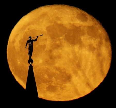 ماه کامل، کانزاس، میسوری امریکا