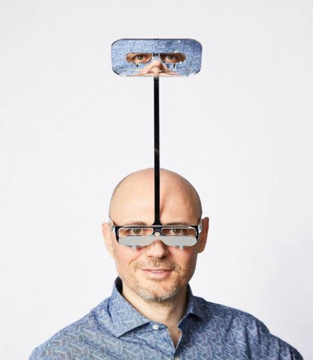 اخبار,اخبارگوناگون, طراحی عینک عجیب برای کوتاه قد‌ها