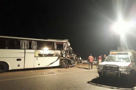 اخبار,اخبار حوادث,برخورد اتوبوس و کامیون در اتوبان ساوه به تهران