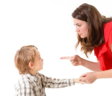 رفتارهای اشتباه والدین با کودک پیش دبستانی